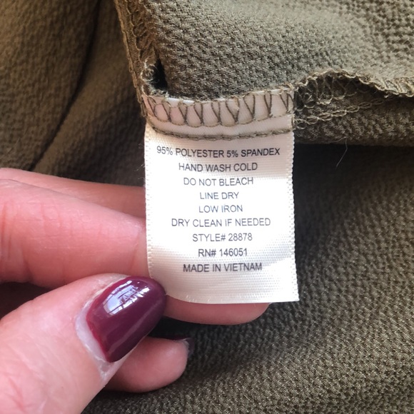 MONTEAU Button up tie-front top in olive green. Size Small. - Picture 9 of 9